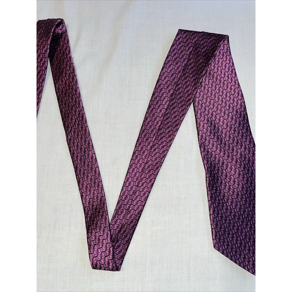 Haspel Men’s Dress Tie Size 56” Purple Geometric Business Formal Wedding City